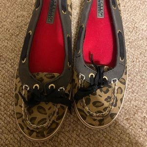 Sperry flat shoes